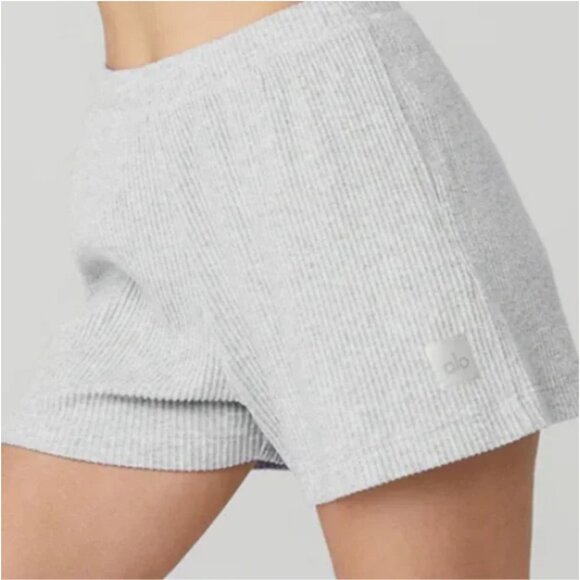 Alo Yoga Muse Gray Shorts S Ribbed Soft Lounge Stretch Athleisure Athletic Activ - Picture 1 of 10